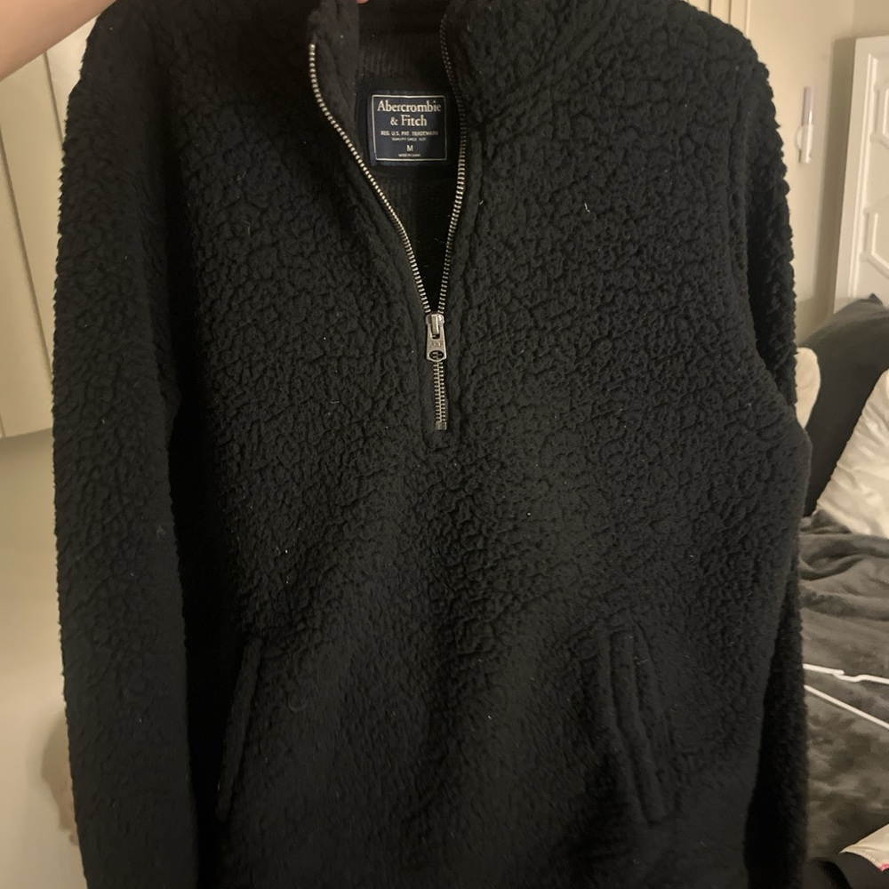 Abercrombie & Fitch Men's Black Zip-Up Sweater